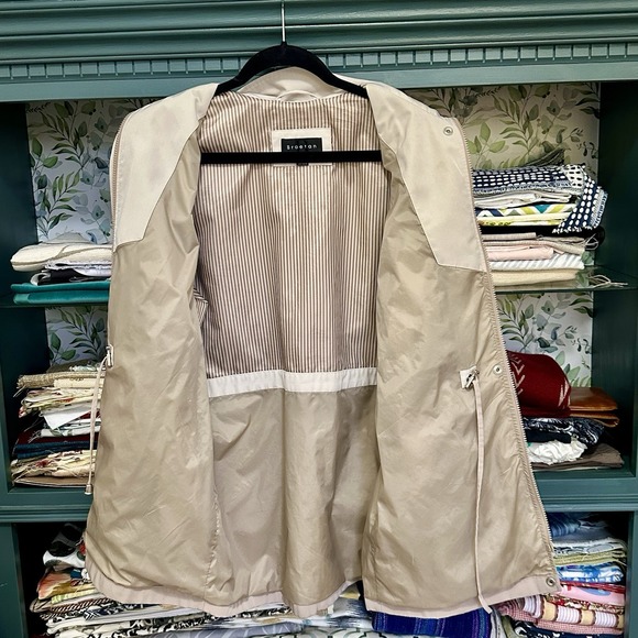 Braetan Women's Small Light Brown Soft Casual Rain Chore Coat Windbreaker - Picture 9 of 9